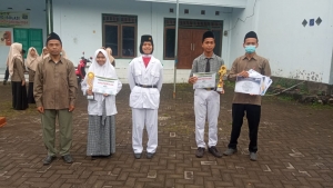 Rabu Berkah, Madrasah Aliyah Sekolah Sang Juara